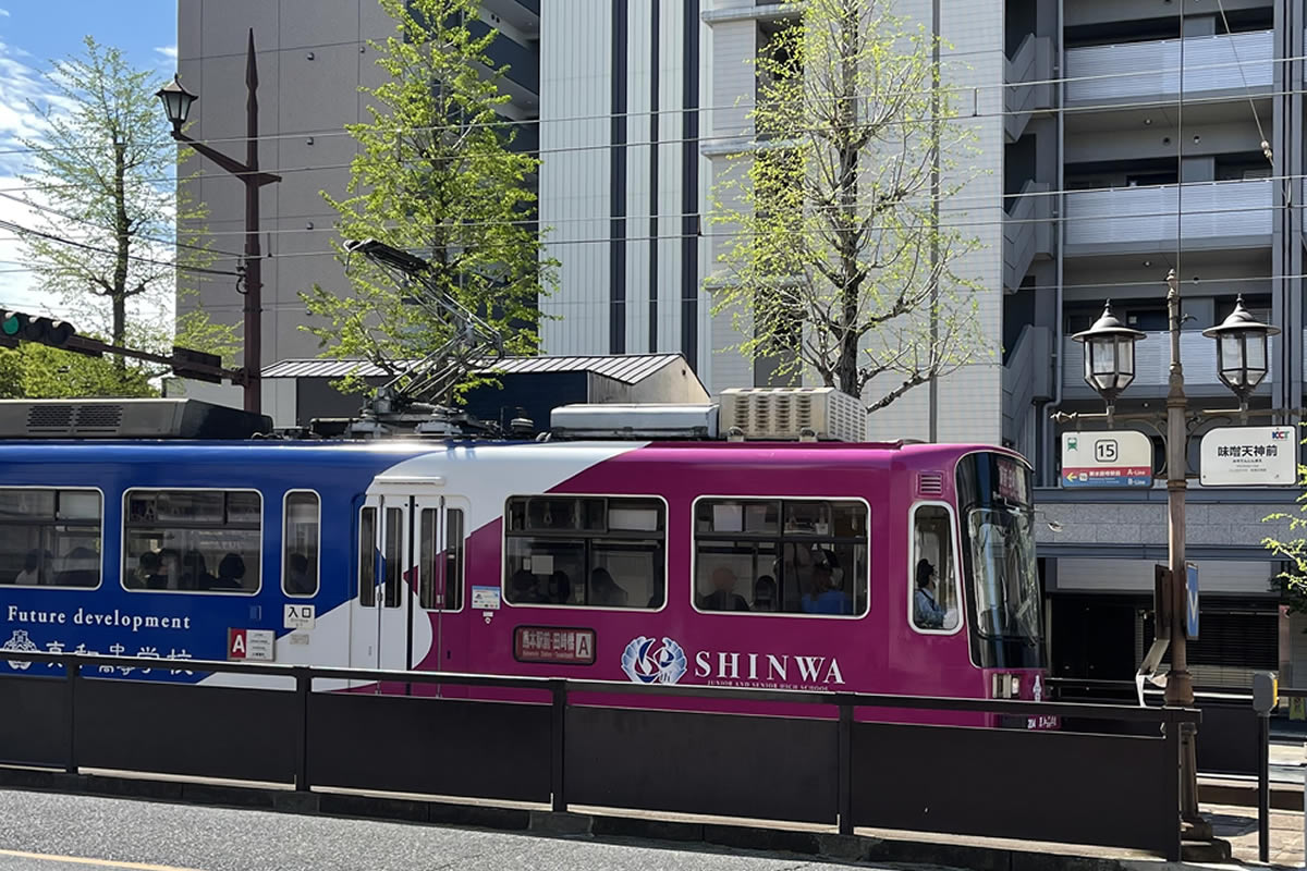 熊本市の電車通り味噌天神前