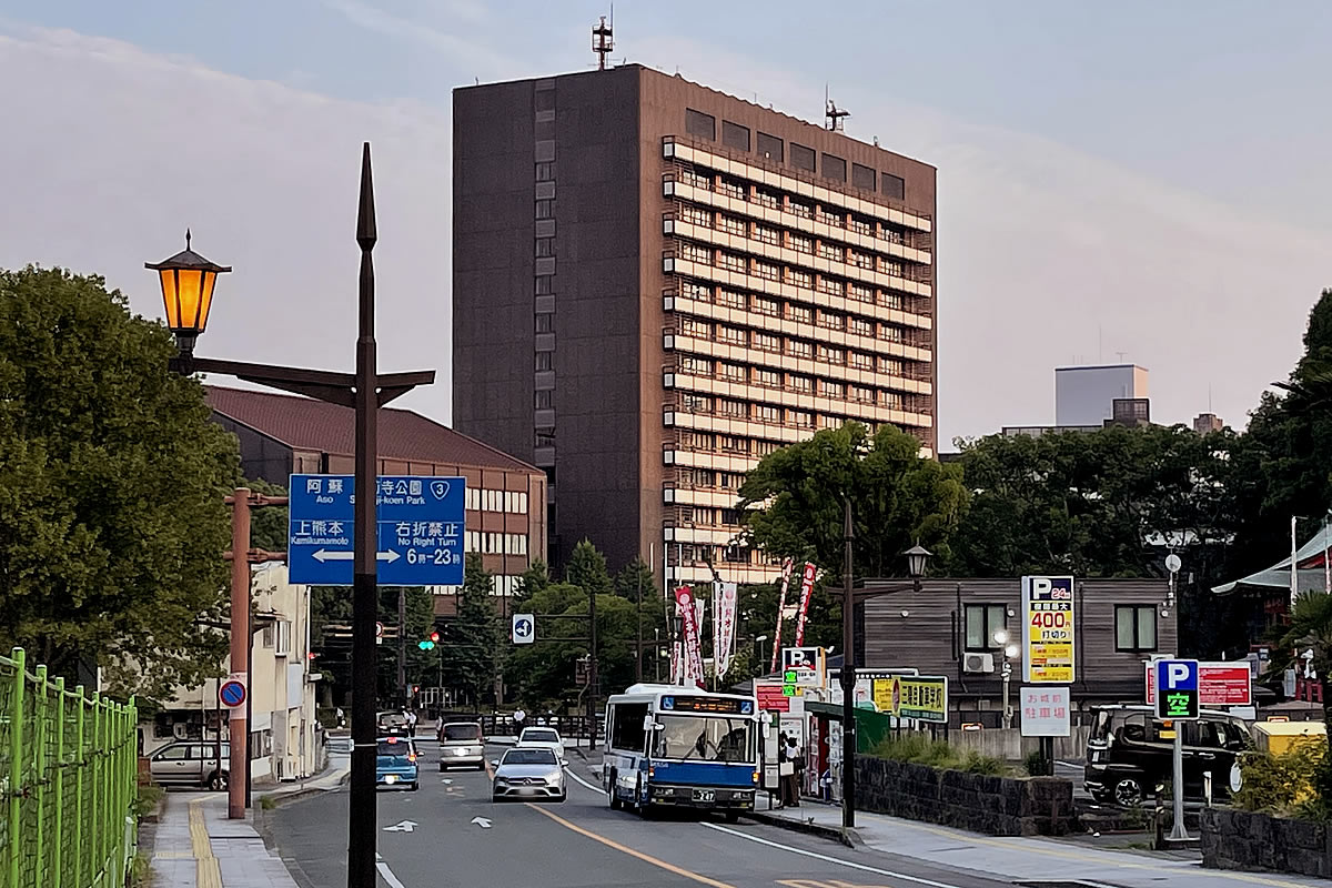 熊本市役所本庁舎の熊本城撮影スポット