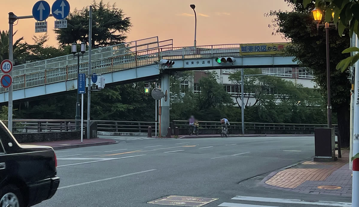 熊本市中央区西子飼町の子飼商店街入口